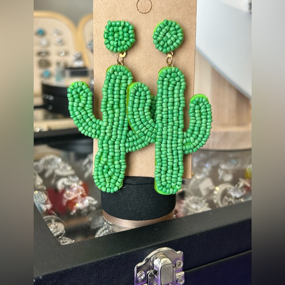 Green Beaded Cactus 🌵 Post Dangle Earrings | #115
